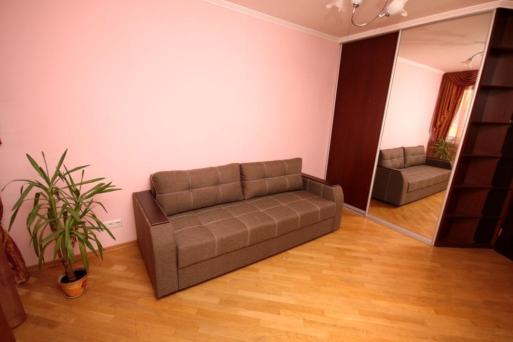 Inn Home Apartments - Livoberezhna Киев Экстерьер фото