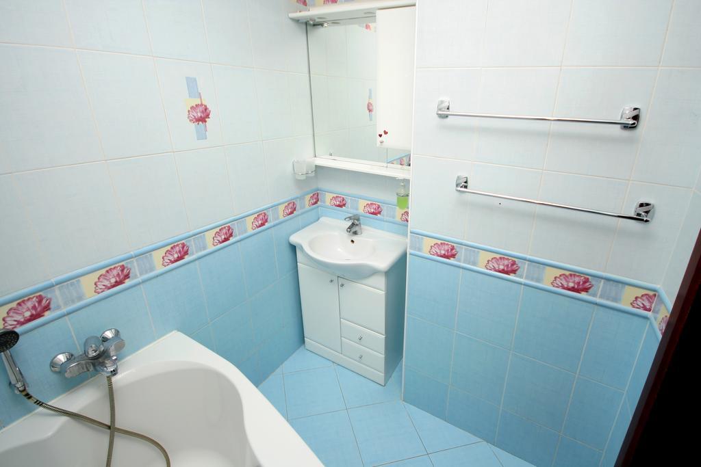 Inn Home Apartments - Livoberezhna Киев Экстерьер фото