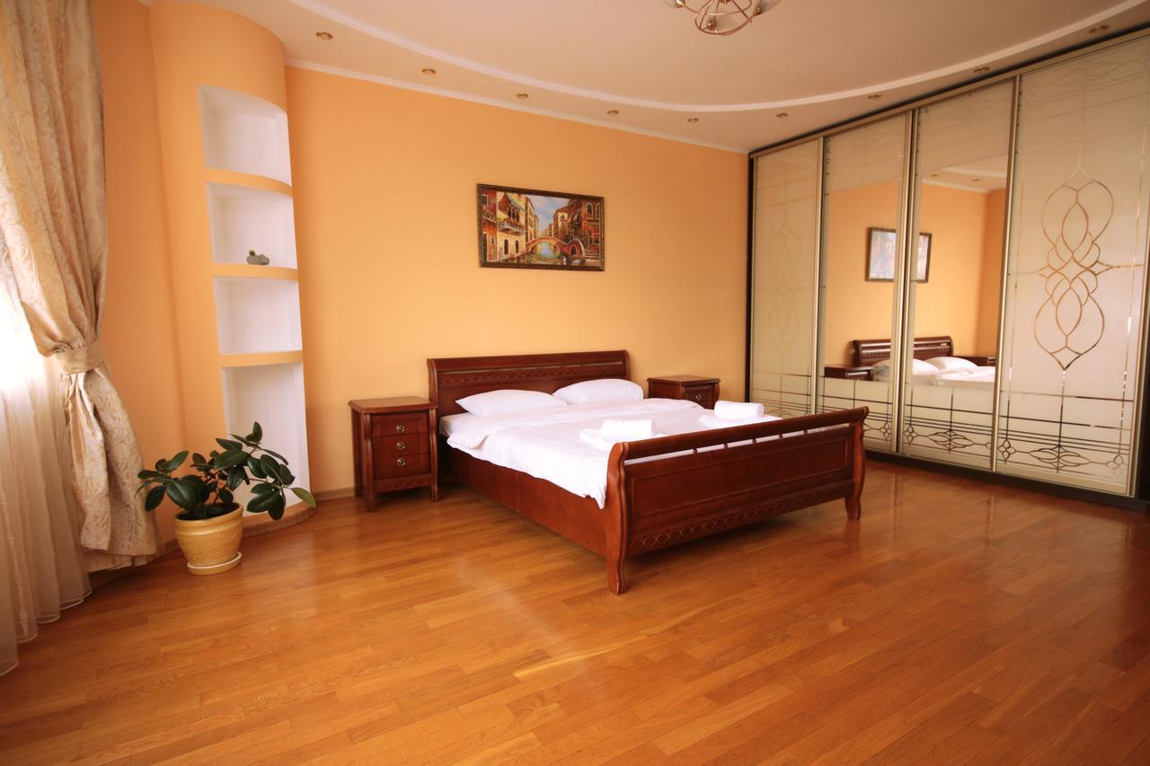 Inn Home Apartments - Livoberezhna Киев Экстерьер фото